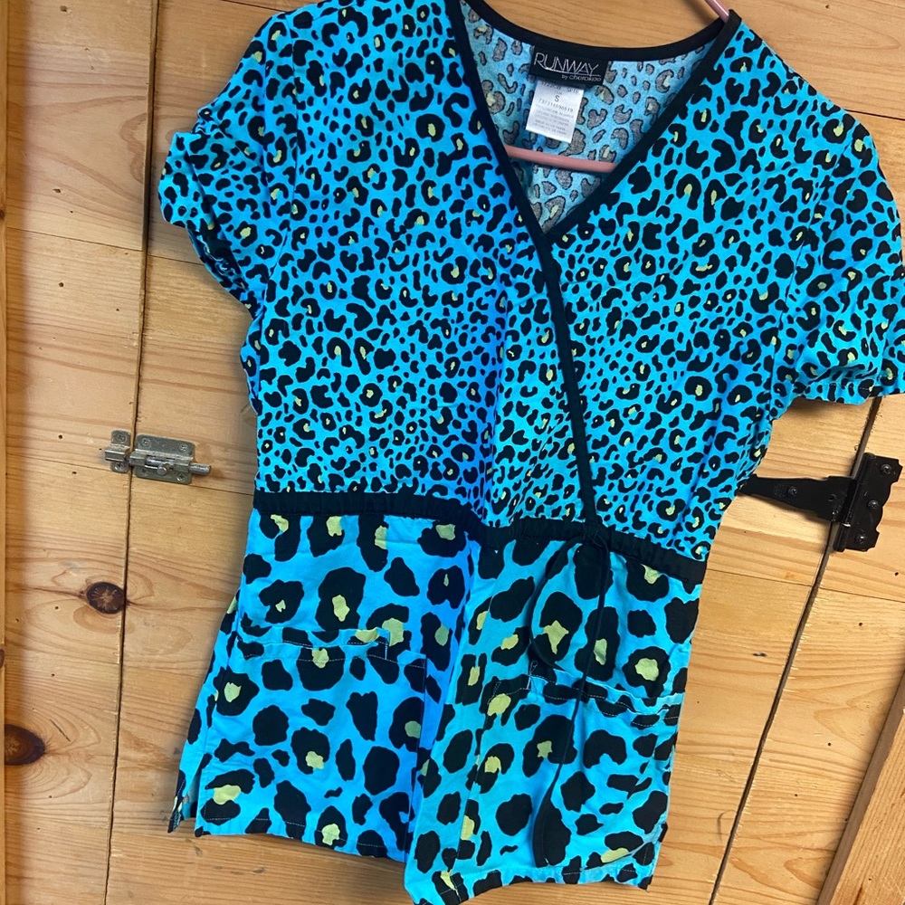 Cherokee cheetah print scrub top